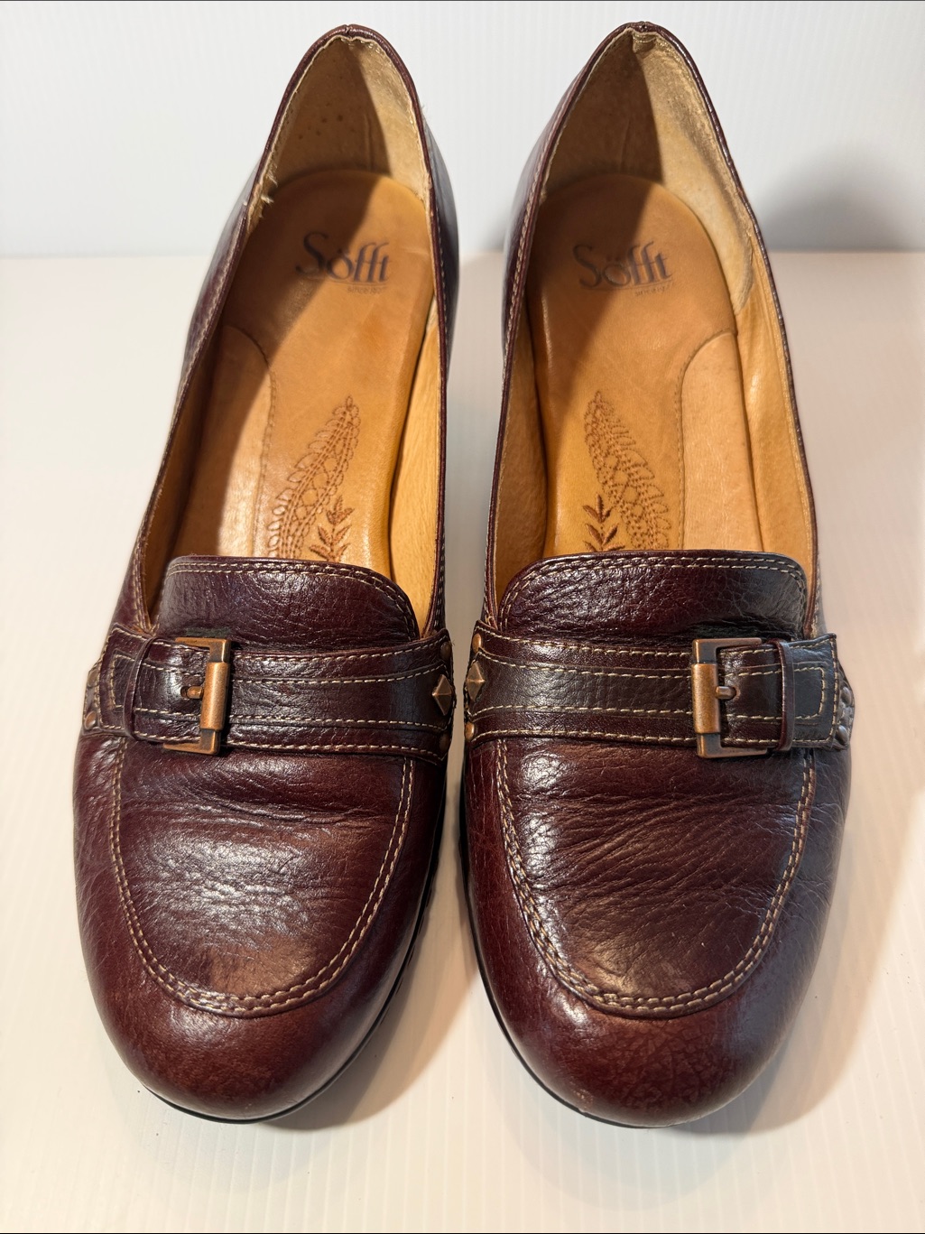 Sofft Women's Dark Brown Leather Heels With Buckle Accent, Size 9.5
